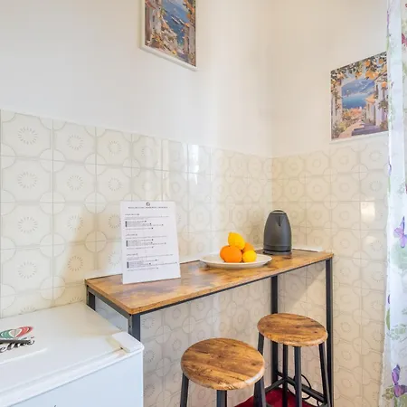 - A 10 Minuti A Piedi Dal Teatro Ariston