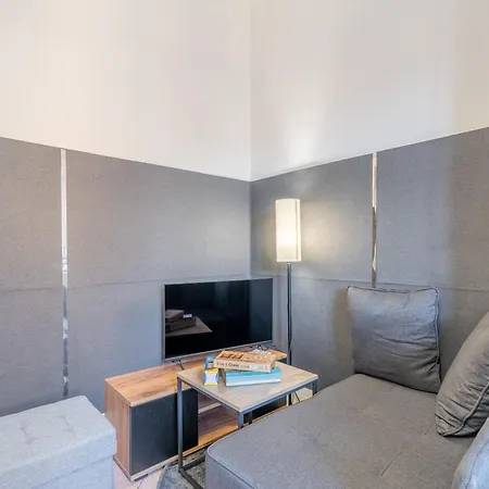 - A 10 Minuti A Piedi Dal Teatro Ariston Apartment Sanremo
