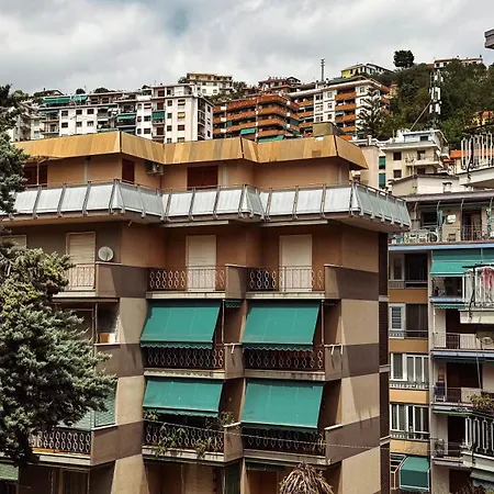 - A 10 Minuti A Piedi Dal Teatro Ariston Apartment