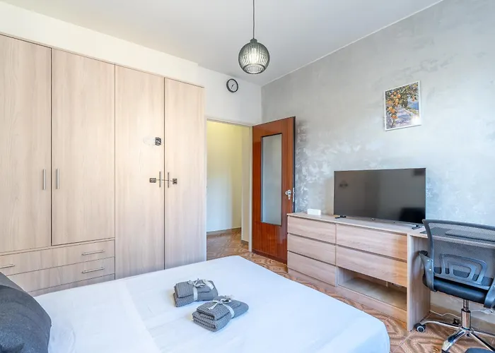 - A 10 Minuti A Piedi Dal Teatro Ariston *